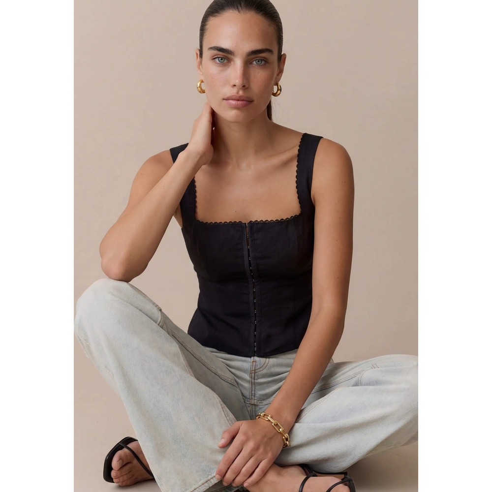NWT Kourt Halley Lace Trim Linen Top in Black - Size 6